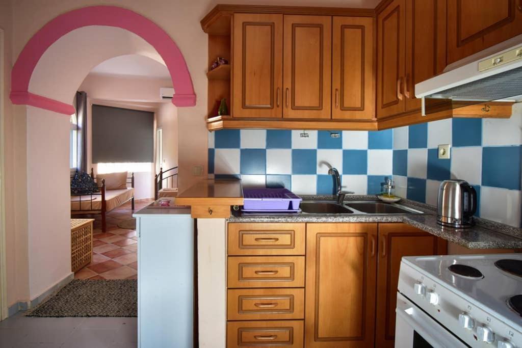 Nafsikas Apartment - Ipsos Beach Εξωτερικό φωτογραφία