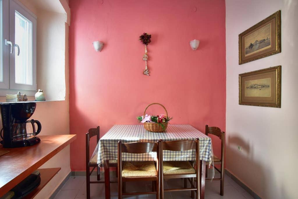 Nafsikas Apartment - Ipsos Beach Εξωτερικό φωτογραφία